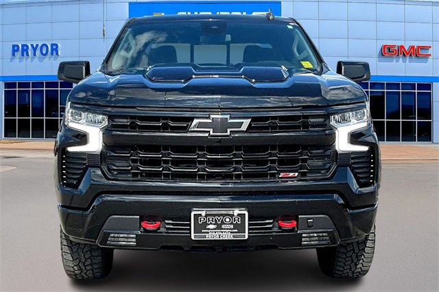 2024 Chevrolet Silverado 1500 LT Trail Boss photo 2