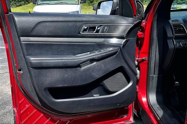 2019 Ford Explorer XLT - Photo 20