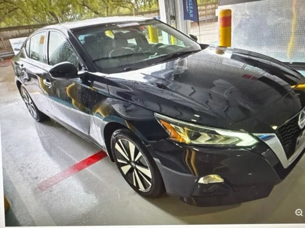 Used 2020 Nissan Altima 2.5 SL Sedan