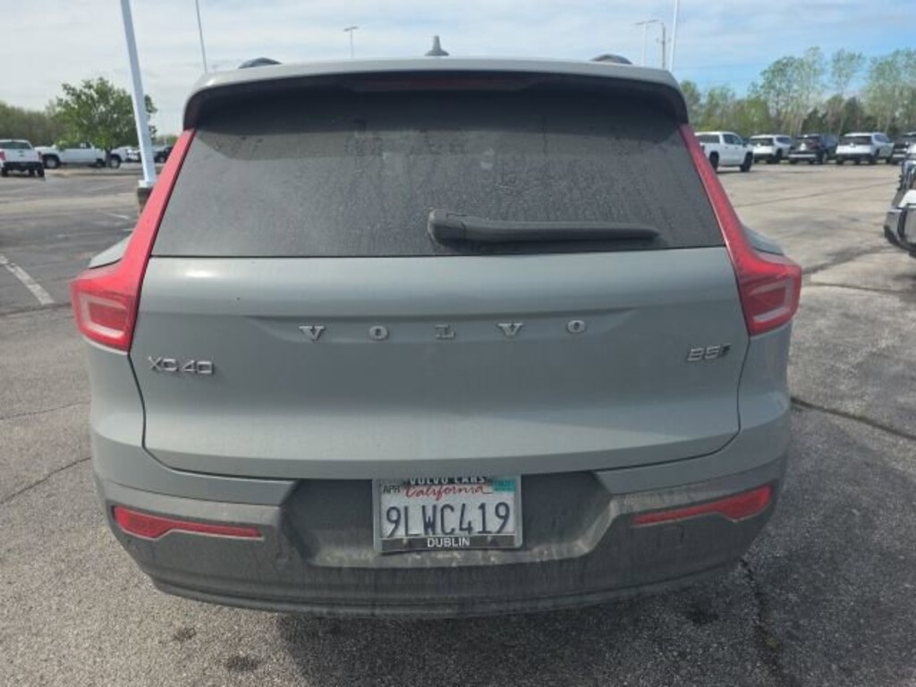 Used 2024 Volvo XC40 Core Bright Theme SUV