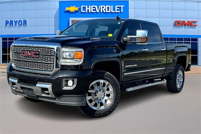 2018 Gmc Sierra 2500 HD Denali photo 3