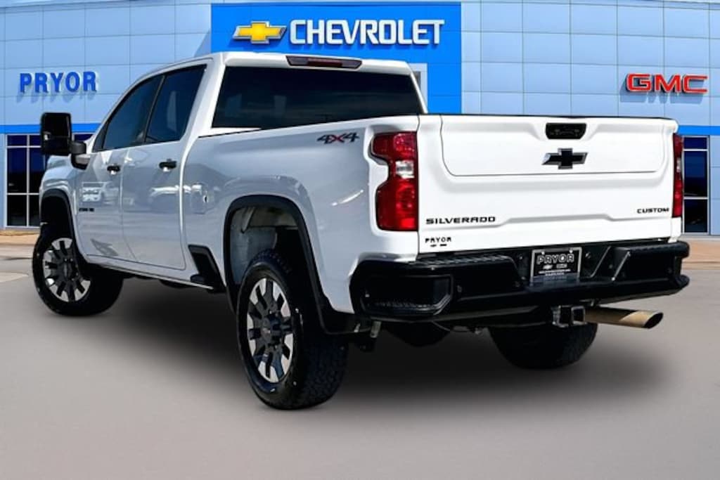 Used 2024 Chevrolet Silverado 2500 HD Custom Truck Crew Cab