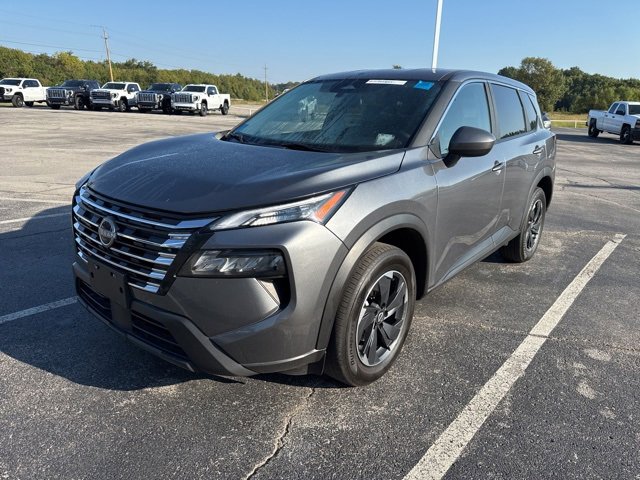 2024 Nissan Rogue SV photo 4