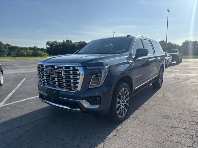 2025 Gmc Yukon XL Denali photo 2