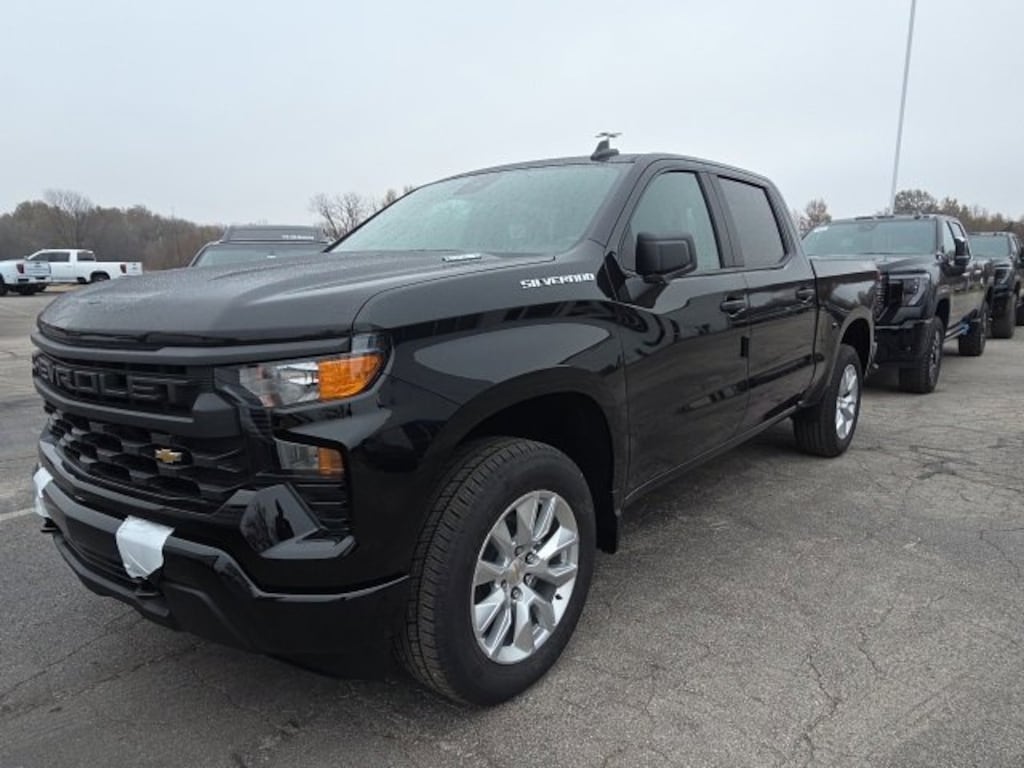 New 2026 Chevrolet Silverado 1500 Custom Truck