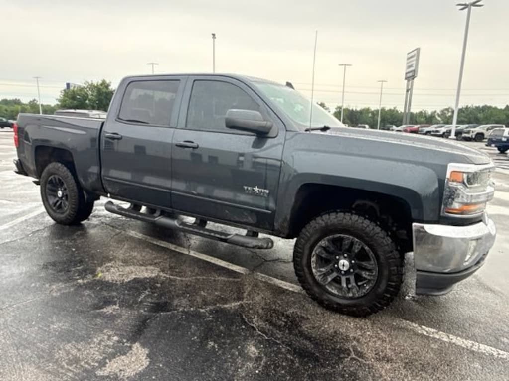 Used 2018 Chevrolet Silverado 1500 LT Truck Crew Cab