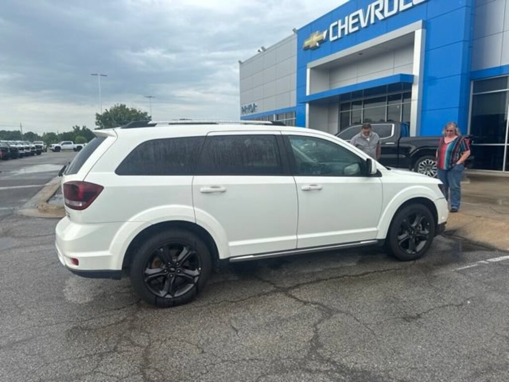 Used 2018 Dodge Journey Crossroad SUV
