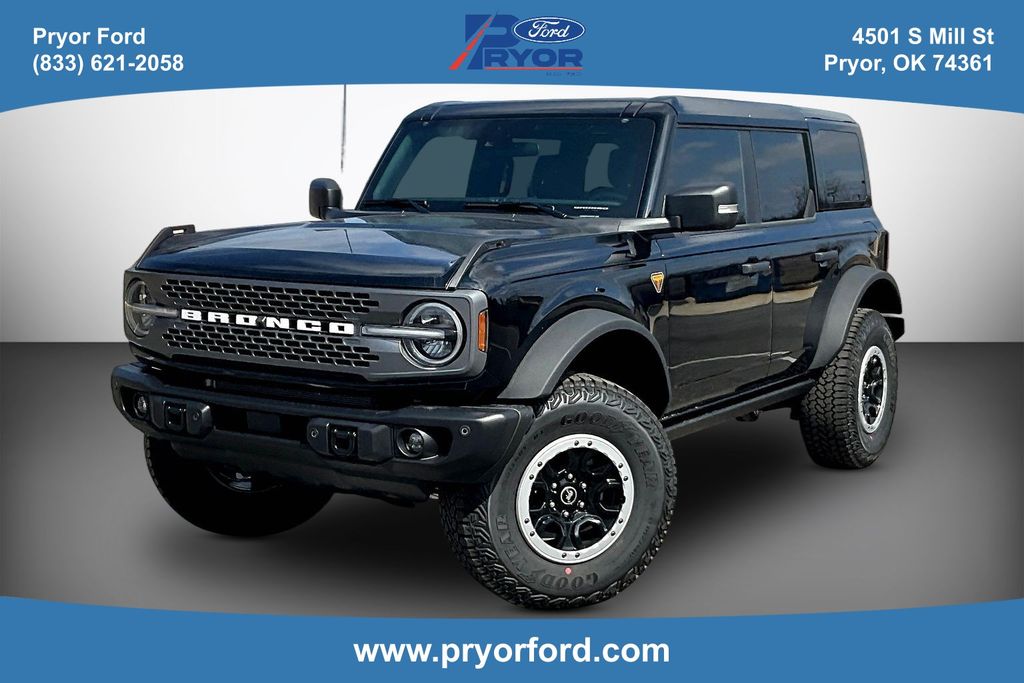2025 Ford Bronco SUV 