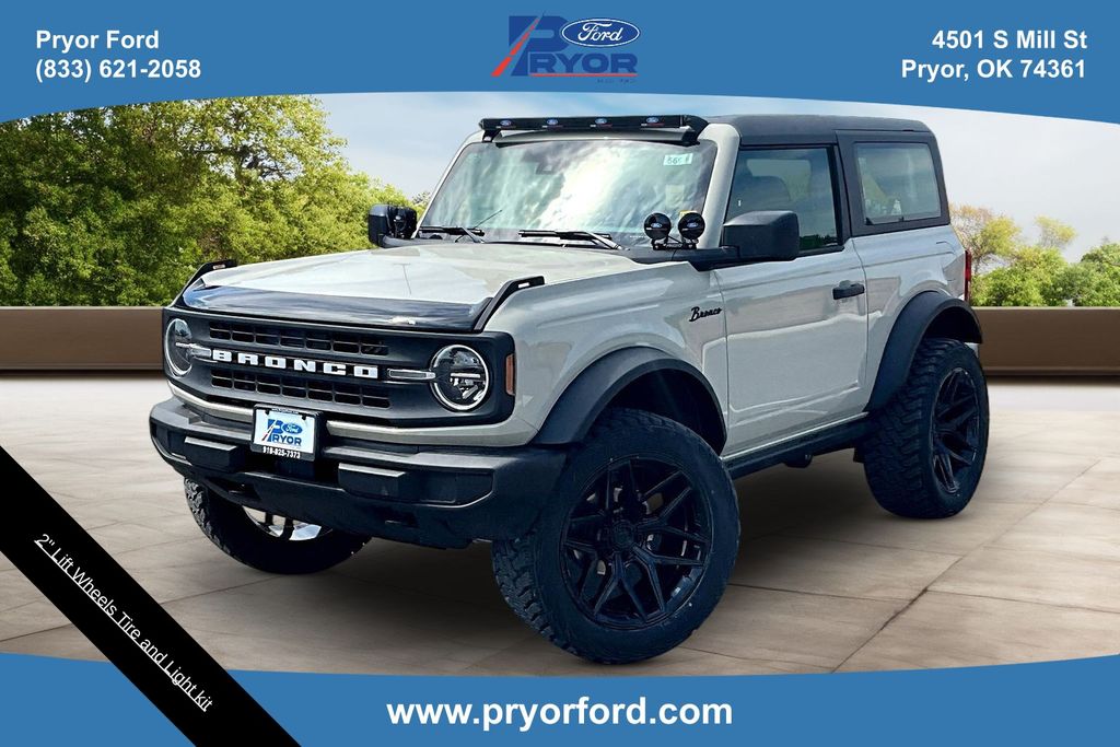 2026 Ford Bronco Base 4x4's photo