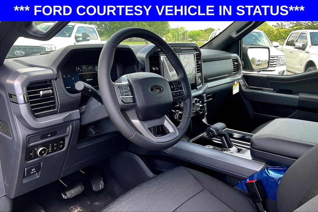 2026 Ford F-150 XLT - Photo 6