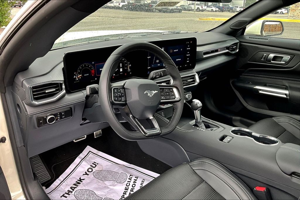 2025 Ford Mustang GT Premium Fastback - Photo 6