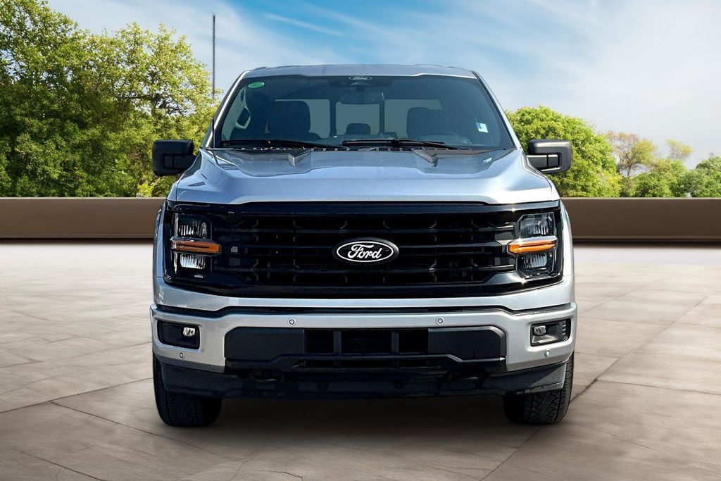 2025 Ford F-150 XLT - Photo 3