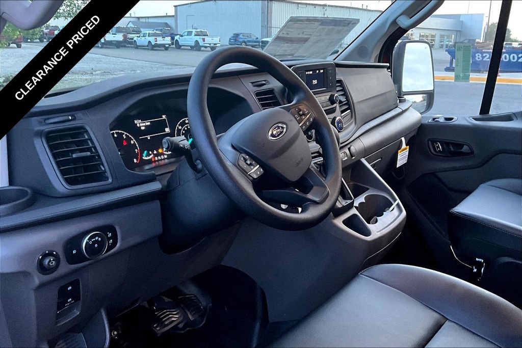 2025 Ford Transit Van Base - Photo 6
