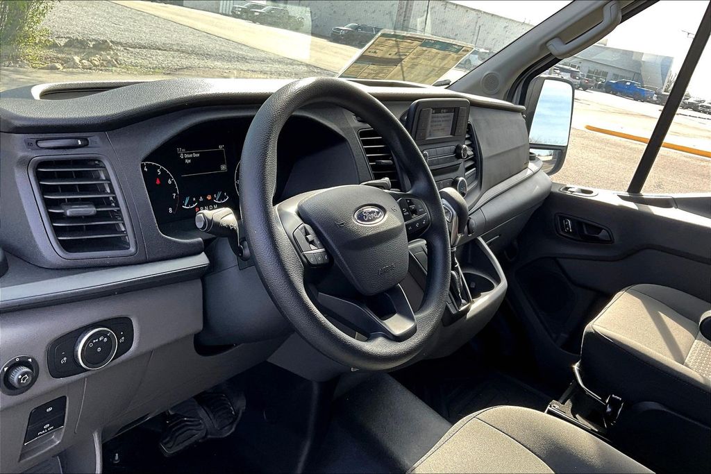 2025 Ford Transit Van Base - Photo 6