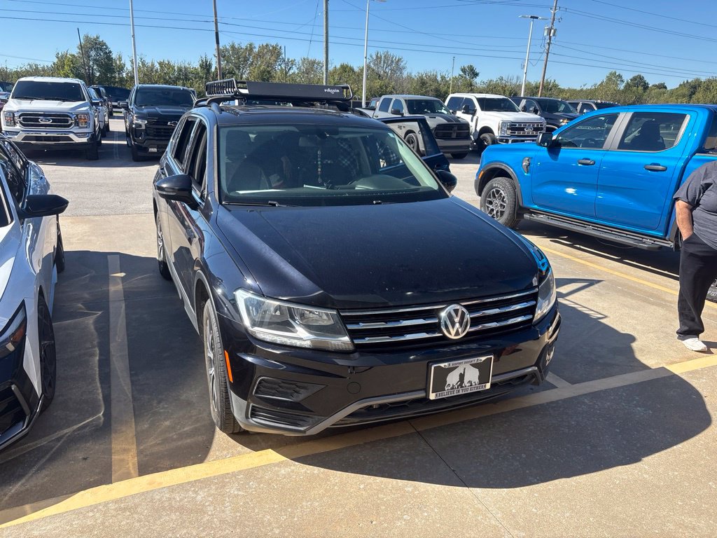 Used 2019 Volkswagen Tiguan SE with VIN 3VV3B7AX0KM075214 for sale in Pryor, OK