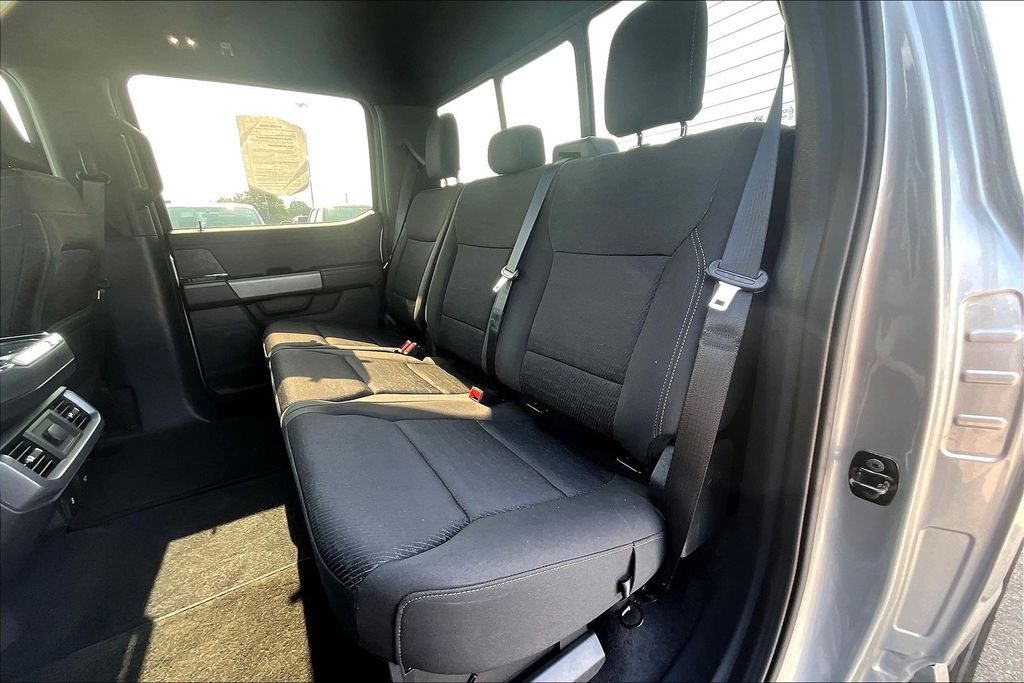 2025 Ford F-150 XLT - Photo 28