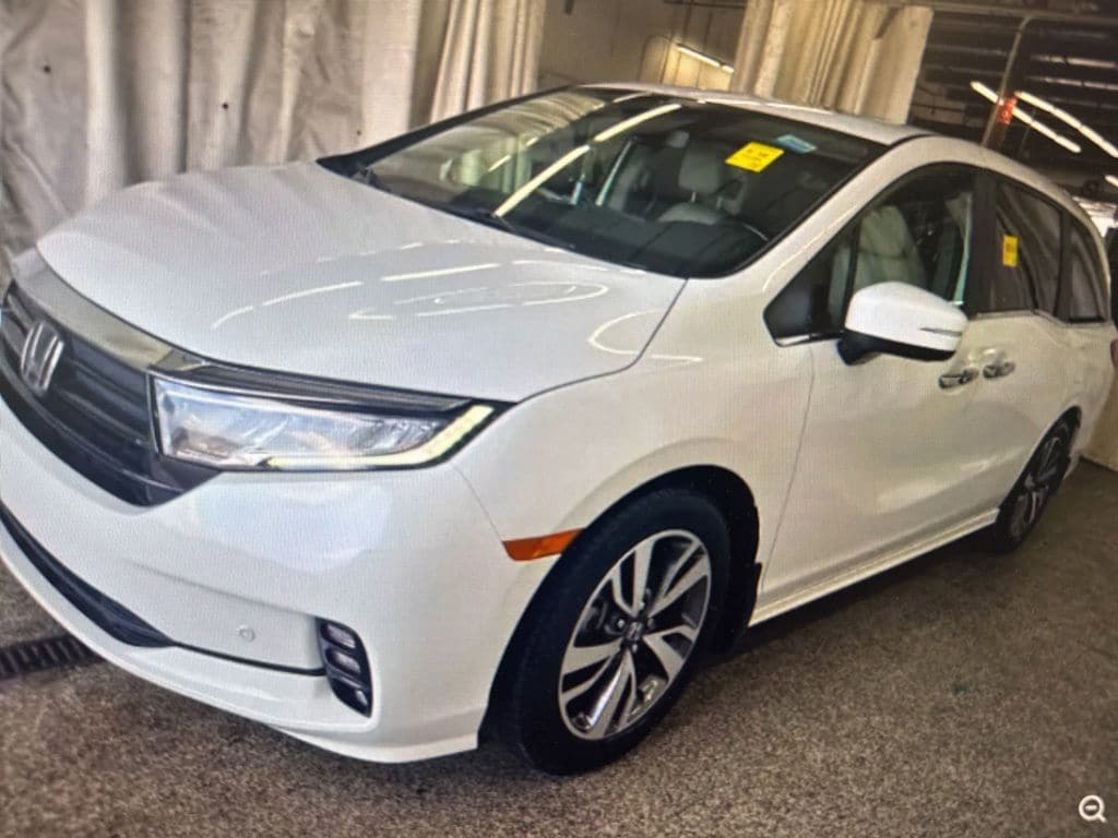 2022 Honda Odyssey Touring's photo