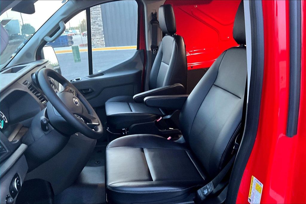2025 Ford Transit Van Base - Photo 9
