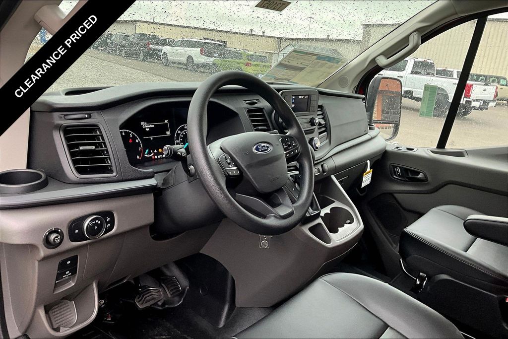 2025 Ford Transit Van Base - Photo 6