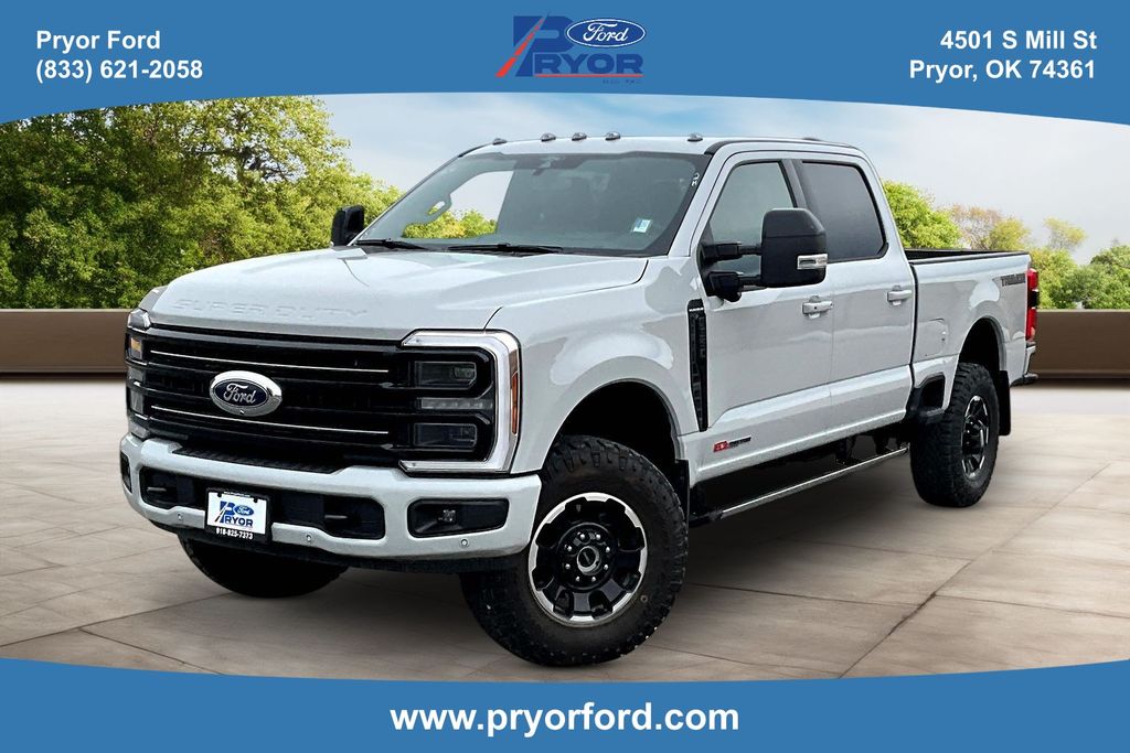 2026 Ford F-350 Platinum 4x4 Crew Cab 160 in SRW's photo
