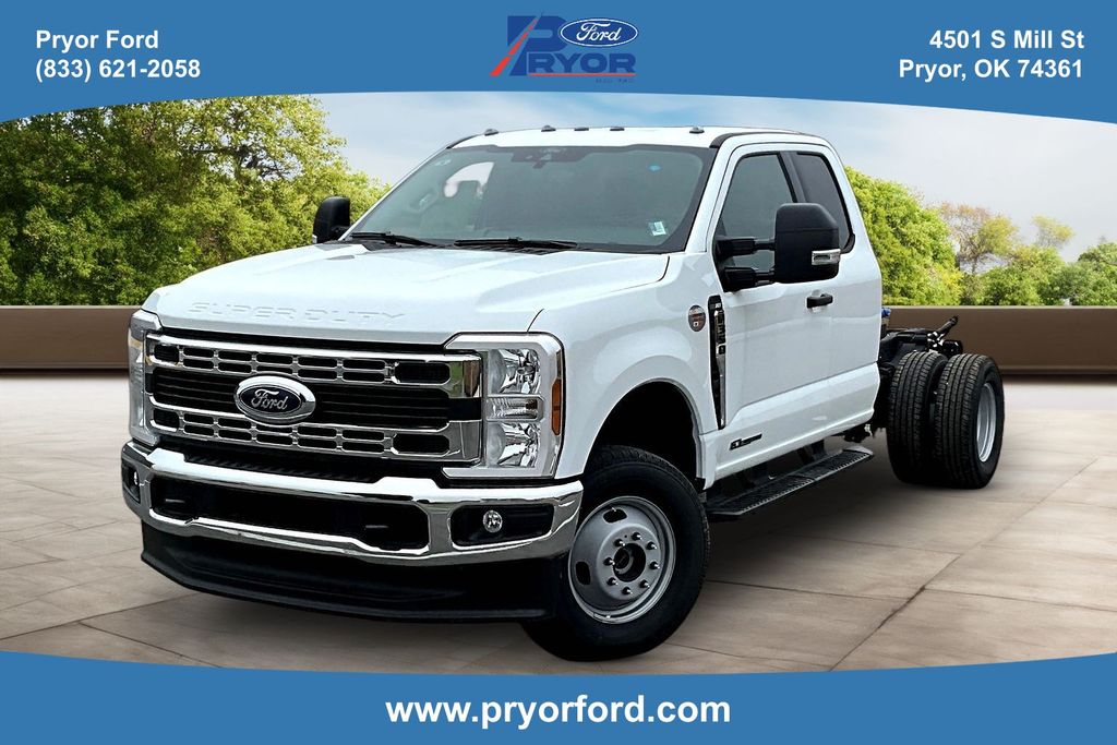 2025 Ford F-350 XLT 4x4 SuperCab 168-In DRW's photo