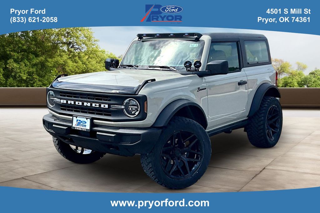 2026 Ford Bronco Base 4x4's photo