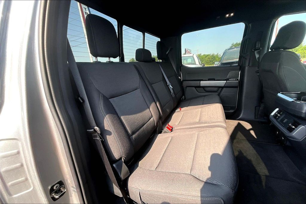 2025 Ford F-150 XLT - Photo 29