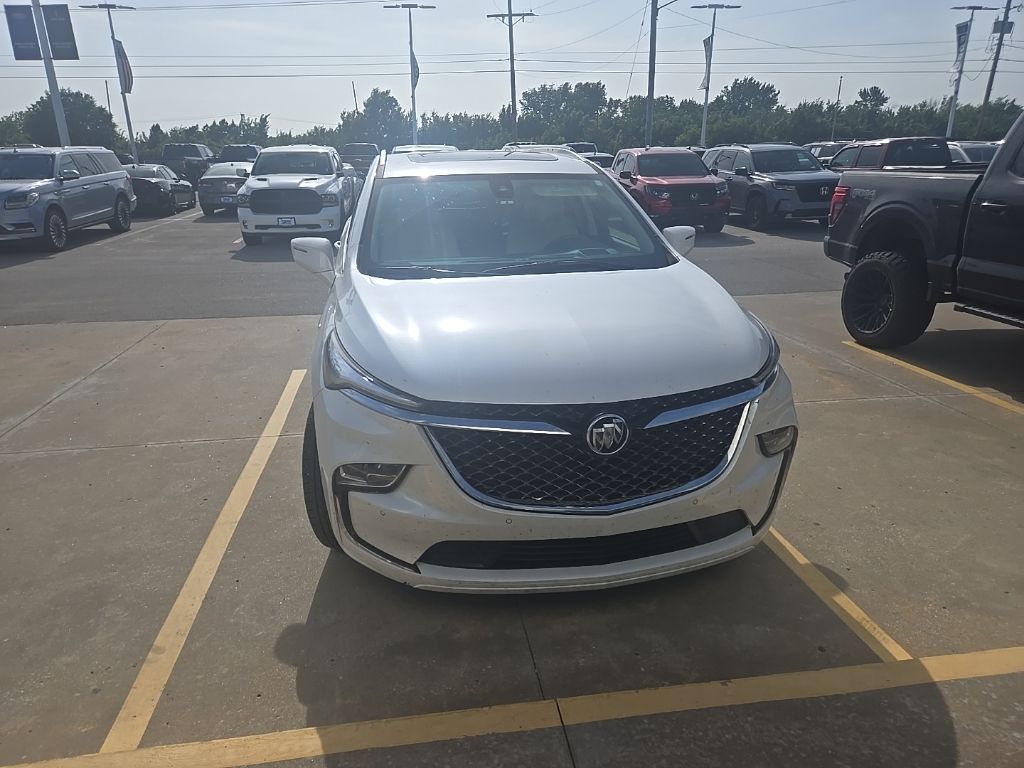 2024 Buick Enclave Avenir AWD's photo