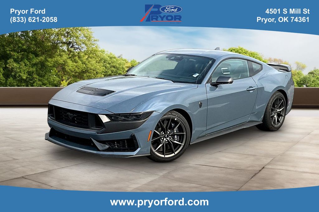2025 Ford Mustang Dark Horse's photo