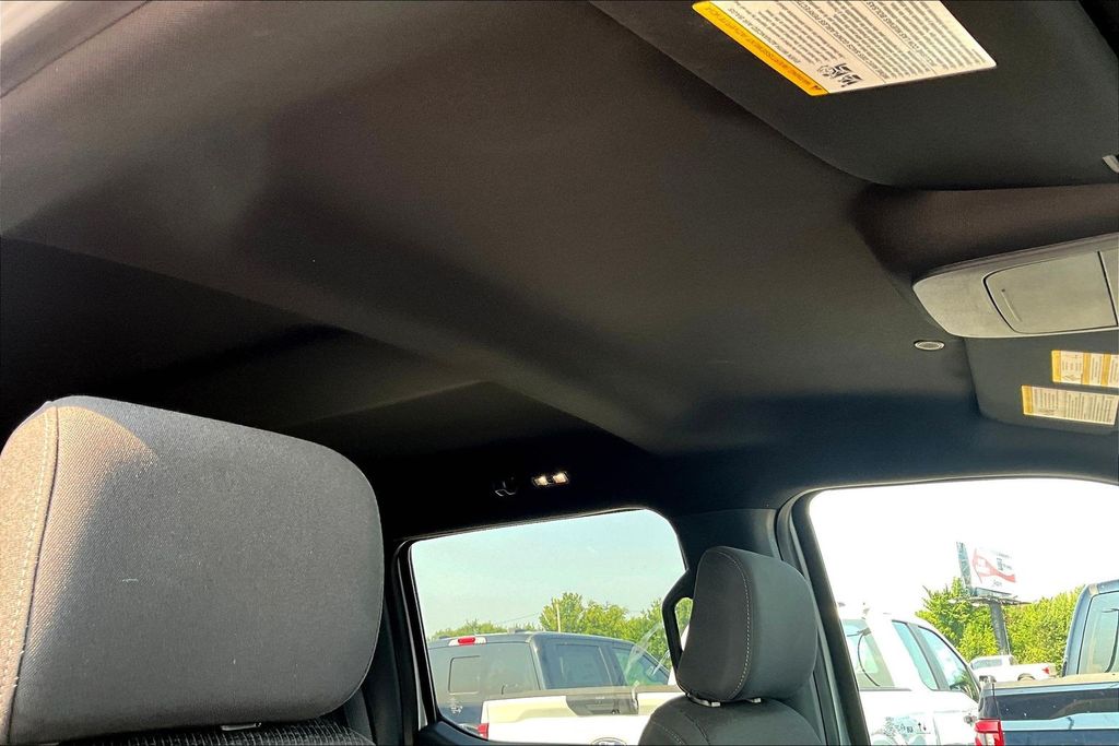 2025 Ford F-150 XLT - Photo 17