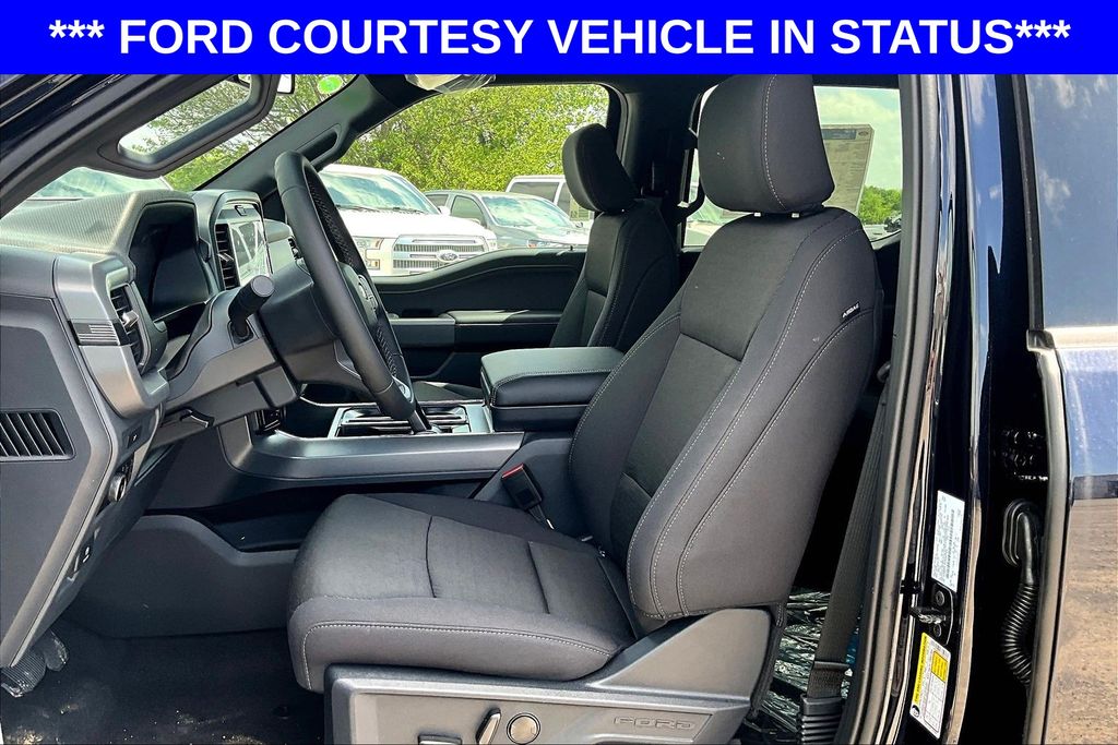 2026 Ford F-150 XLT - Photo 9