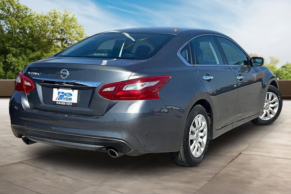 Used 2018 Nissan Altima S with VIN 1N4AL3AP2JC118324 for sale in Pryor, OK