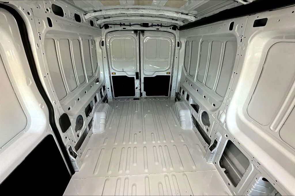 2025 Ford Transit Van Base - Photo 10