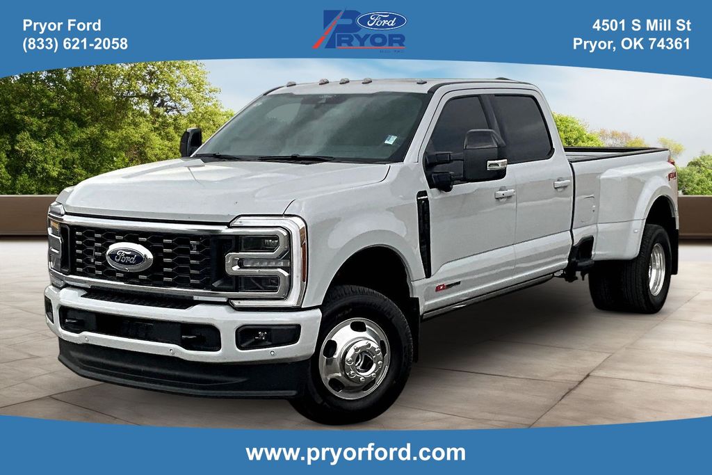 2026 Ford F-350 Platinum 4x4 Crew Cab 8' Box DRW's photo