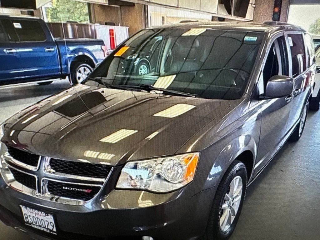 2019 Dodge Grand Caravan SXT's photo