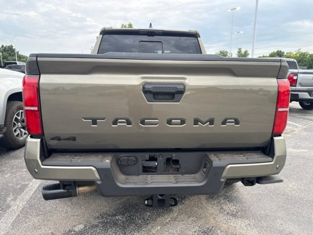 Used 2026 Toyota Tacoma 4WD SR5