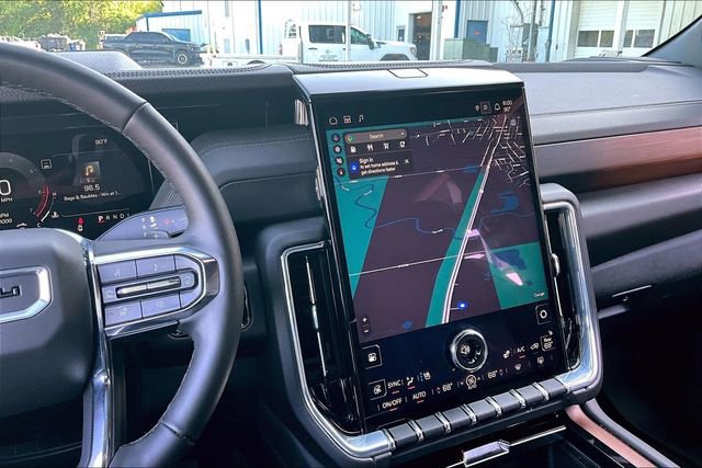 2025 GMC Yukon Denali - Photo 9