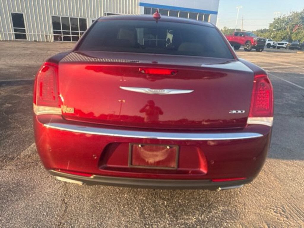 Used 2015 Chrysler 300 Limited