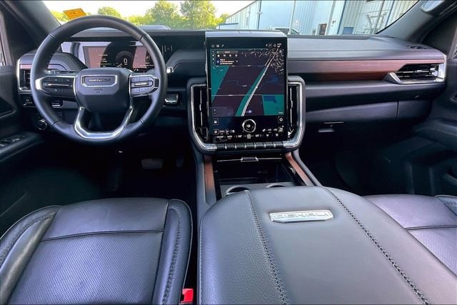 2025 GMC Yukon Denali - Photo 7