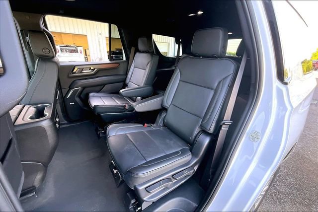 2025 GMC Yukon Denali - Photo 22