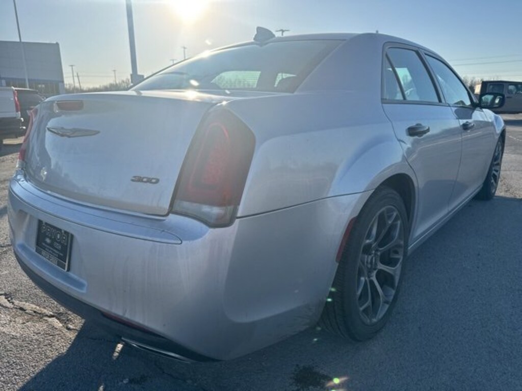 Used 2020 Chrysler 300 Touring
