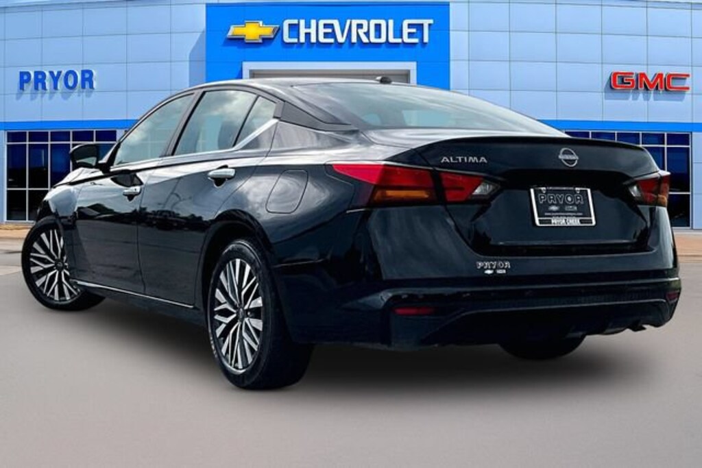 Used 2025 Nissan Altima SV