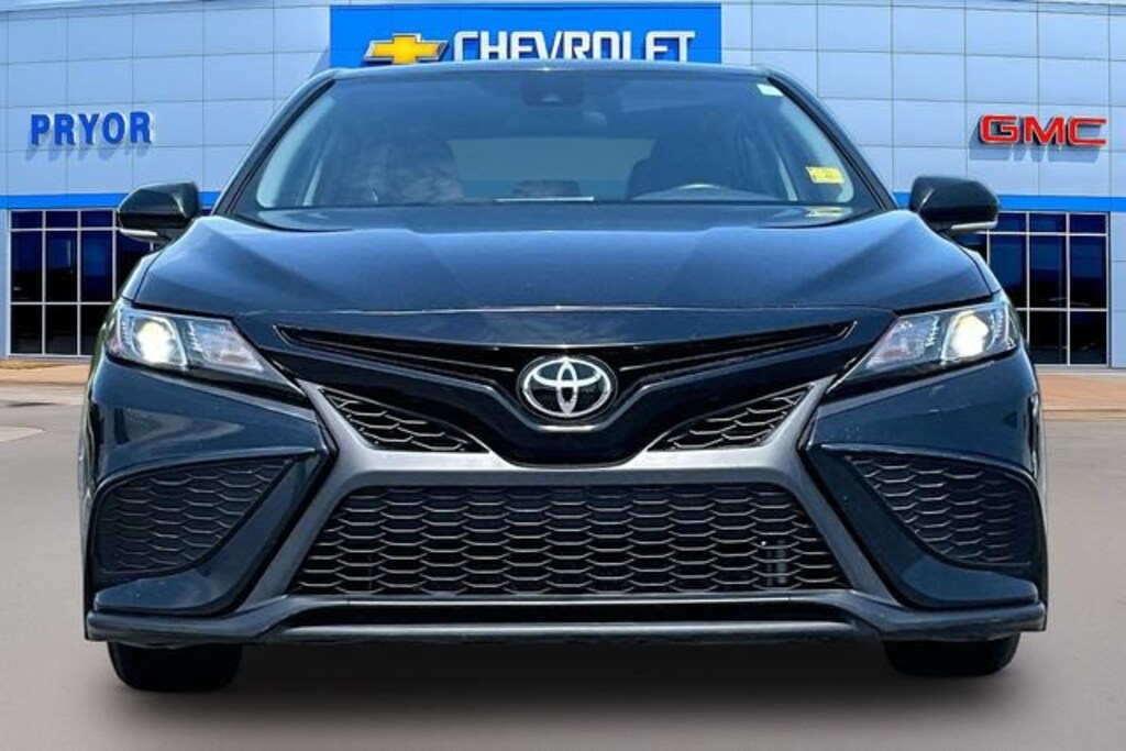 Used 2024 Toyota Camry SE