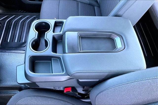 2026 GMC Sierra 2500HD Pro - Photo 8