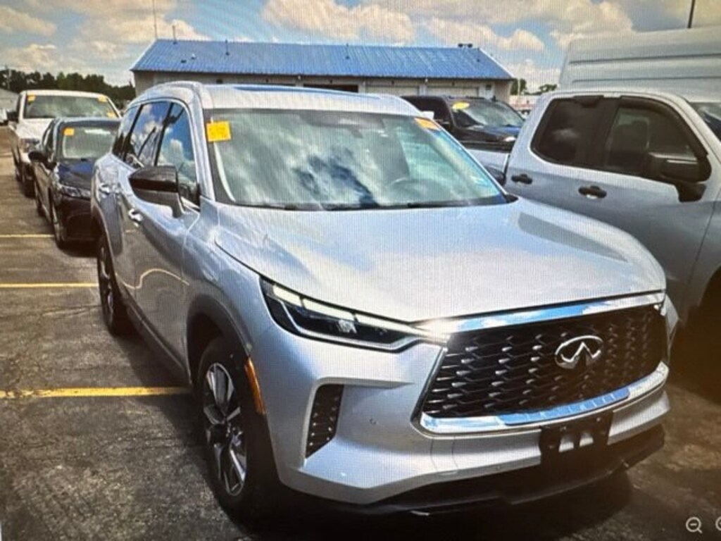 Used 2023 INFINITI QX60 Luxe