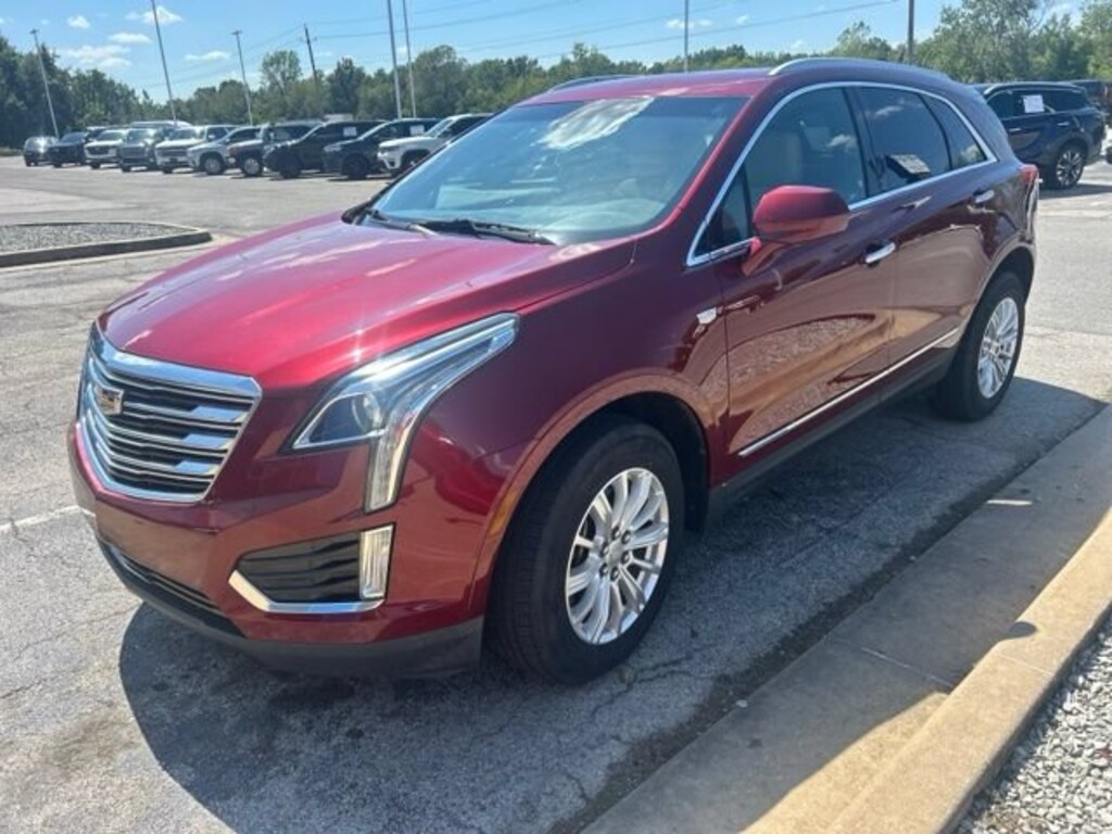 Used 2017 CADILLAC XT5 FWD SUV