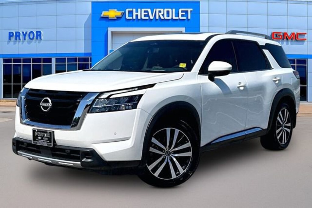Used 2024 Nissan Pathfinder Platinum