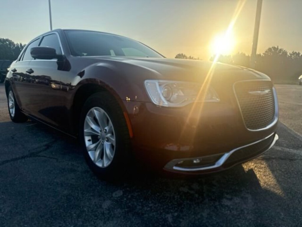 Used 2015 Chrysler 300 Limited