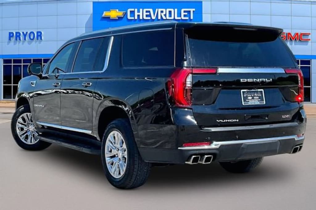 Used 2025 GMC Yukon XL Denali SUV