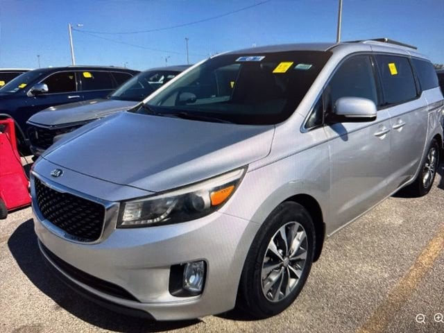 2016 Kia Sedona SX's photo